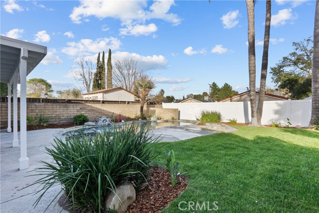 Image 30 of 35 For 25072 Atwood