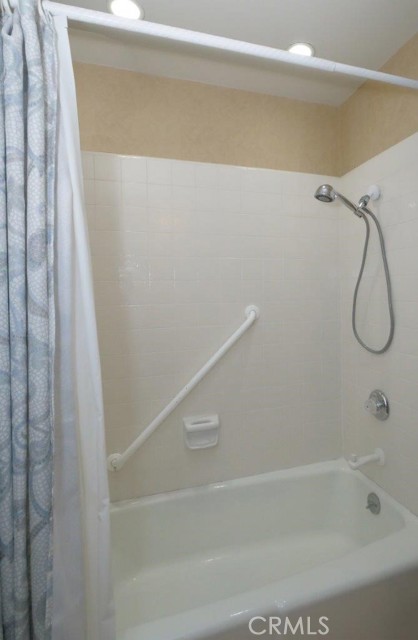 Detail Gallery Image 20 of 37 For 6790 Vallon Dr, Rancho Palos Verdes,  CA 90275 - 4 Beds | 2/1 Baths