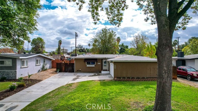 5966 Tower Rd, Riverside, CA 92506