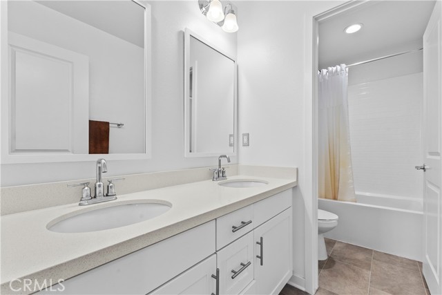 Image 29 of 44 For 36780 Arietta Way