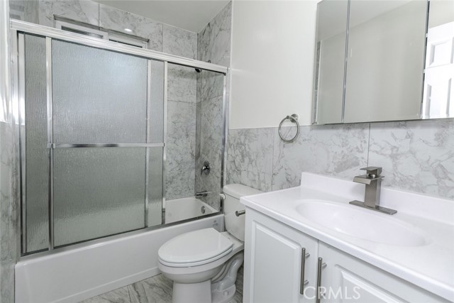 11304 Tiara Street, North Hollywood CA: https://media.crmls.org/medias/4dc1ec4e-0dc7-4f41-8de1-490faa9c5dea.jpg