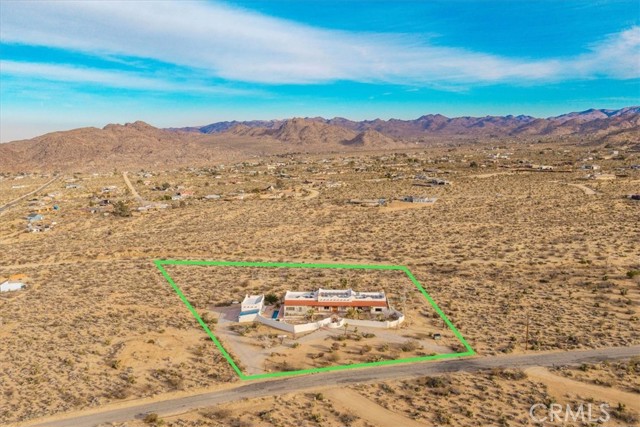 7423 Juniper Road, Joshua Tree CA: https://media.crmls.org/medias/4dc1f33d-0dbb-497b-9d7e-3ccd9f581594.jpg