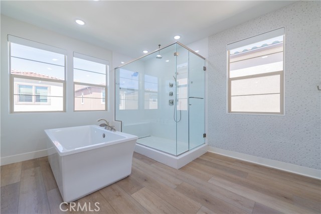 Detail Gallery Image 13 of 21 For 53 Lunar, Irvine,  CA 92618 - 4 Beds | 4/1 Baths