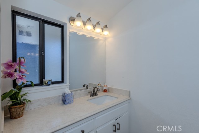 Detail Gallery Image 12 of 55 For 2309 E Sycamore St, Anaheim,  CA 92806 - 4 Beds | 2 Baths