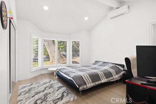 Detail Gallery Image 36 of 67 For 9514 Oakridge Pl, Chatsworth,  CA 91311 - 6 Beds | 6 Baths