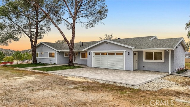 34217 Mabana Street, Agua Dulce, California 91390, 4 Bedrooms Bedrooms, ,2 BathroomsBathrooms,Single Family Residence,For Sale,Mabana,GD25033412