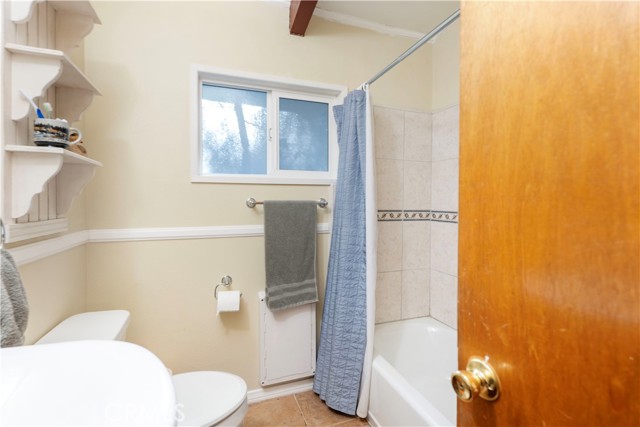 797 Chateau Drive, Crestline CA: https://media.crmls.org/medias/4dc3cdde-c46a-42cb-bdb7-c0d3989ebb0c.jpg