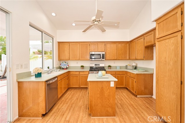 Detail Gallery Image 27 of 75 For 4908 Thebes Way, Oceanside,  CA 92056 - 3 Beds | 2 Baths