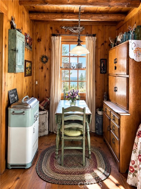 27877 Holly, Lake Arrowhead, CA 92352