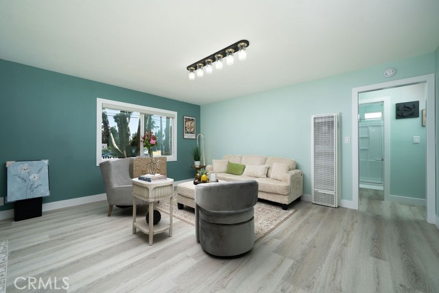 Detail Gallery Image 5 of 21 For 1405 W Saint Gertrude Pl, Santa Ana,  CA 92704 - 3 Beds | 2/1 Baths