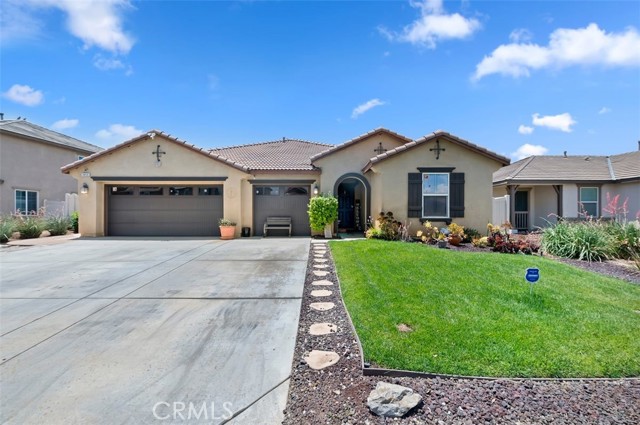 Detail Gallery Image 3 of 16 For 3450 Potomac Ct, Perris,  CA 92570 - 5 Beds | 3 Baths