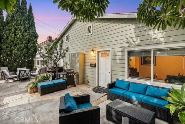 Detail Gallery Image 2 of 58 For 352 Thalia, Laguna Beach,  CA 92651 - 6 Beds | 3 Baths