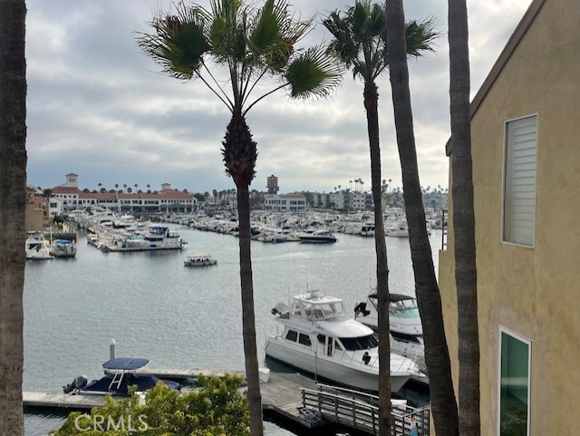 Detail Gallery Image 2 of 4 For 16291 Countess Dr #306,  Huntington Beach,  CA 92649 - 2 Beds | 2 Baths
