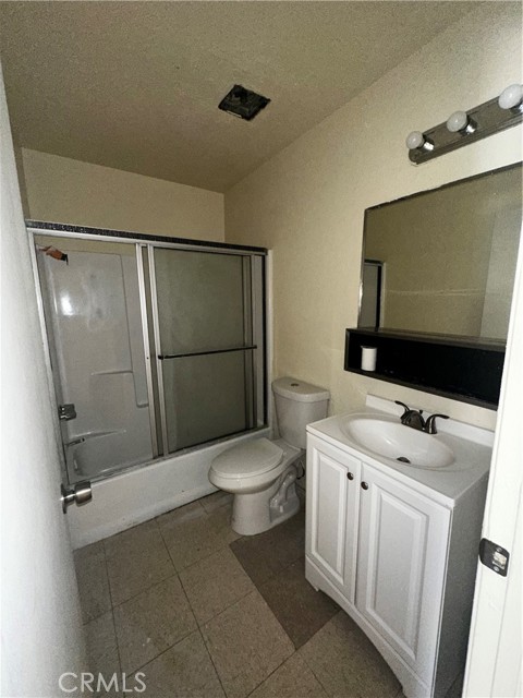 Detail Gallery Image 8 of 10 For 11661 White Ave Studio,  Adelanto,  CA 92301 - 1 Beds | 1 Baths