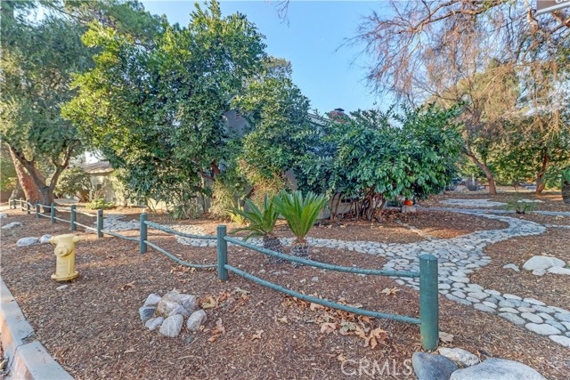1403 Cuernavaca Place, Claremont CA: https://media.crmls.org/medias/4dc7e6ee-b79f-4812-bd64-0692cb7ae453.jpg