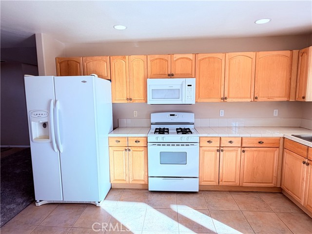 Detail Gallery Image 8 of 28 For 74541 Sunrise Dr, Twentynine Palms,  CA 92277 - 3 Beds | 2 Baths