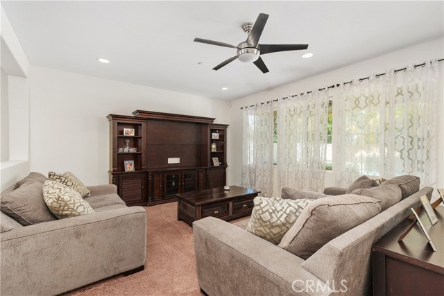 Detail Gallery Image 10 of 36 For 37066 Whispering Hills Dr, Murrieta,  CA 92563 - 5 Beds | 3 Baths