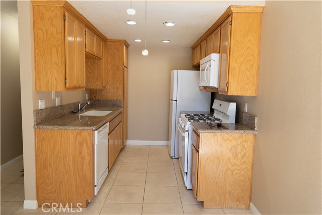 Detail Gallery Image 9 of 30 For 1169 Cornell Ave, Redlands,  CA 92374 - 2 Beds | 2 Baths