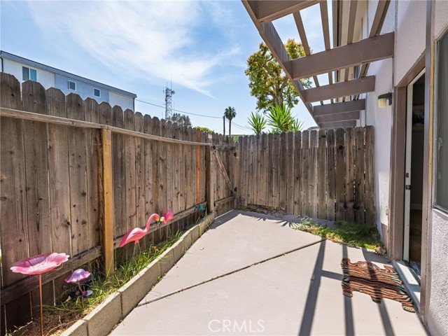 Image 8 of 15 For 26025 Narbonne Avenue