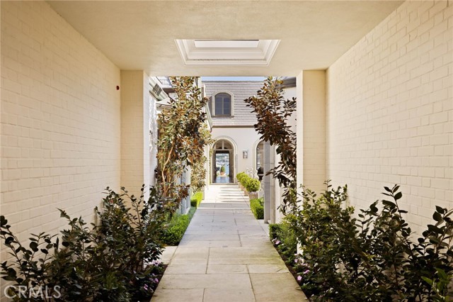 Image 2 of 42 For 2116 Balboa Boulevard