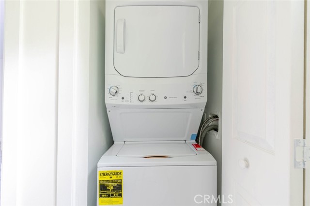 Detail Gallery Image 24 of 24 For 17428 Roscoe Bld, Northridge,  CA 91325 - 2 Beds | 2/1 Baths