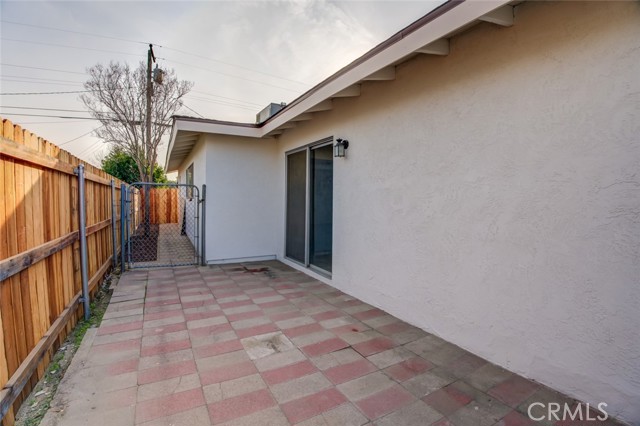 Detail Gallery Image 7 of 37 For 3801 Laverne Ave, Bakersfield,  CA 93309 - 3 Beds | 2/1 Baths