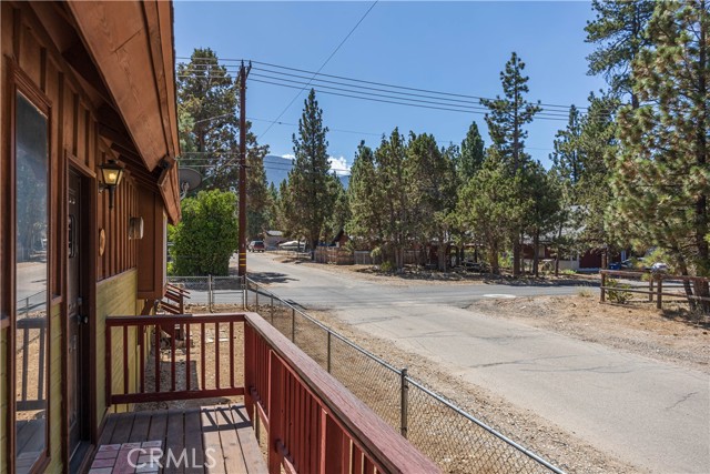 Detail Gallery Image 5 of 26 For 2101 5th Ln, Big Bear City,  CA 92314 - 2 Beds | 1 Baths