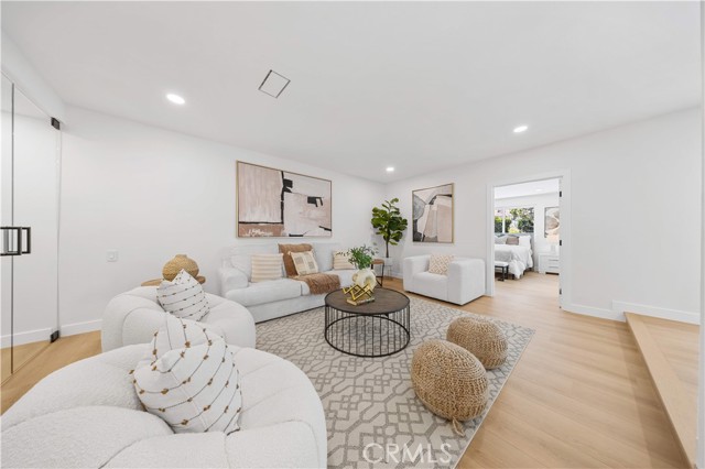 21721 Rushford Drive, Lake Forest CA: https://media.crmls.org/medias/4dce3760-ce5c-414f-b2cb-e3c71a518350.jpg