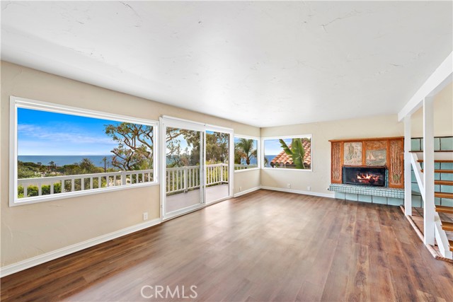 Detail Gallery Image 5 of 32 For 31461 Ocean View St, Laguna Beach,  CA 92651 - 3 Beds | 3 Baths