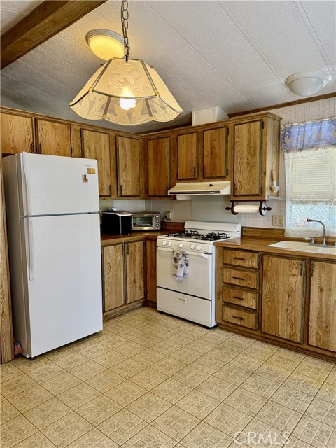 Detail Gallery Image 8 of 32 For 23456 Ottawa Rd #19,  Apple Valley,  CA 92308 - 2 Beds | 1 Baths
