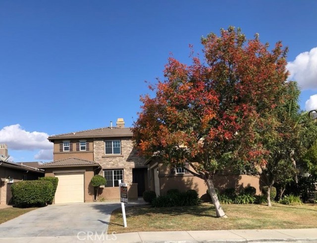 Detail Gallery Image 2 of 18 For 31602 Waterfall Way, Murrieta,  CA 92563 - 5 Beds | 4/1 Baths