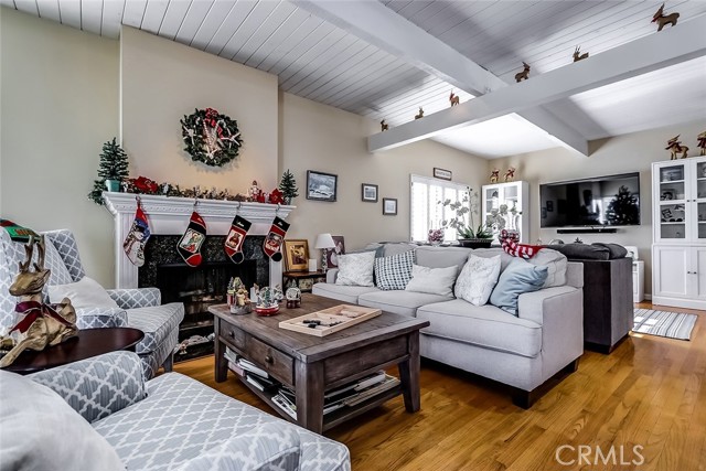 2908 Laurel Avenue, Manhattan Beach, California 90266, 3 Bedrooms Bedrooms, ,2 BathroomsBathrooms,Residential,Sold,Laurel,SB21265010