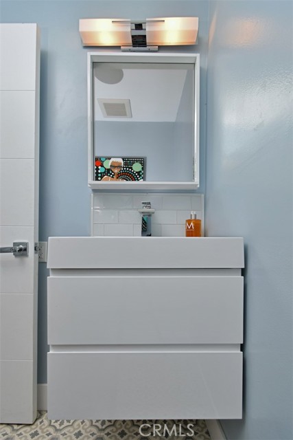 Detail Gallery Image 29 of 48 For 13543 Moorpark St #15,  Sherman Oaks,  CA 91423 - 1 Beds | 1/1 Baths