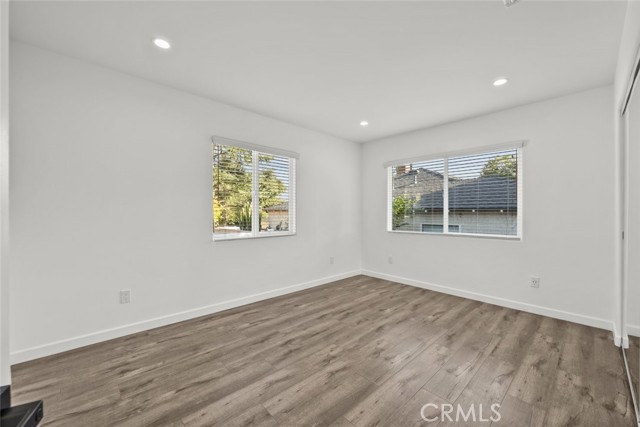 4718 La Crescenta Avenue, La Crescenta CA: https://media.crmls.org/medias/4dd2bce5-092e-4ca0-9d91-1b3a4d7d52e6.jpg