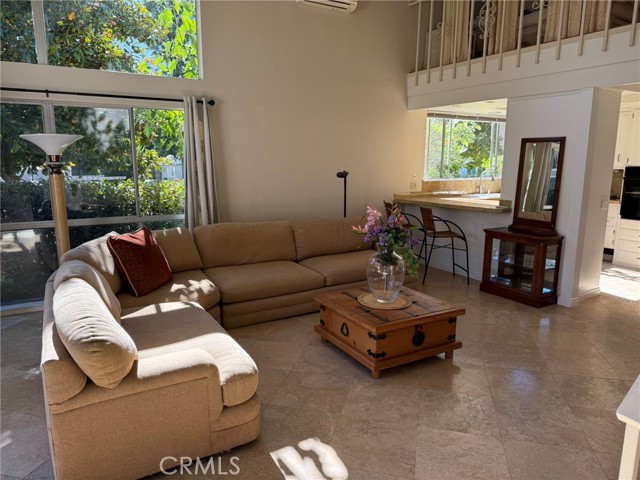 Detail Gallery Image 5 of 19 For 402 Avenida Castilla #C,  Laguna Woods,  CA 92637 - 2 Beds | 2 Baths