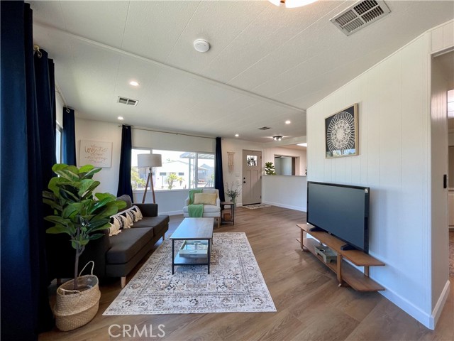 Detail Gallery Image 15 of 74 For 200 N El Camino Real #107,  Oceanside,  CA 92058 - 2 Beds | 2 Baths