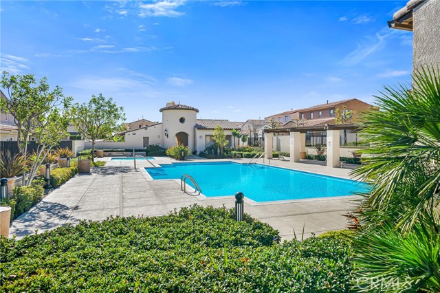 Detail Gallery Image 15 of 16 For 20306 Pienza, Porter Ranch,  CA 91326 - 2 Beds | 3 Baths