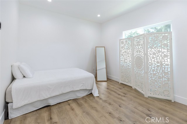 25101 Vermont Drive, Newhall CA: https://media.crmls.org/medias/4dd758db-d975-4d26-96be-f6e56554172f.jpg