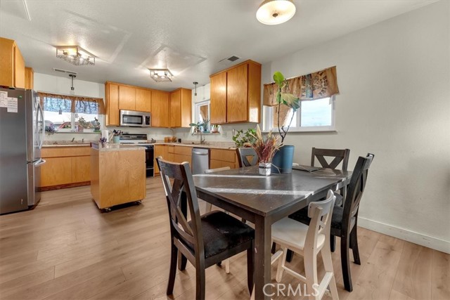 Detail Gallery Image 11 of 48 For 21550 Leaf Ave, Corning,  CA 96021 - 3 Beds | 2/1 Baths