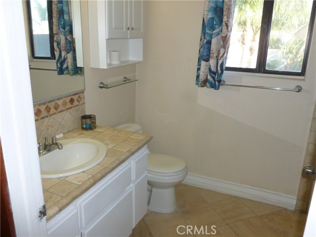 Detail Gallery Image 24 of 42 For 14030 Simshaw, Sylmar,  CA 91342 - 3 Beds | 2/1 Baths