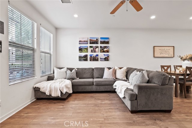 Detail Gallery Image 4 of 38 For 36 Savannah, Lake Forest,  CA 92630 - 3 Beds | 2/1 Baths