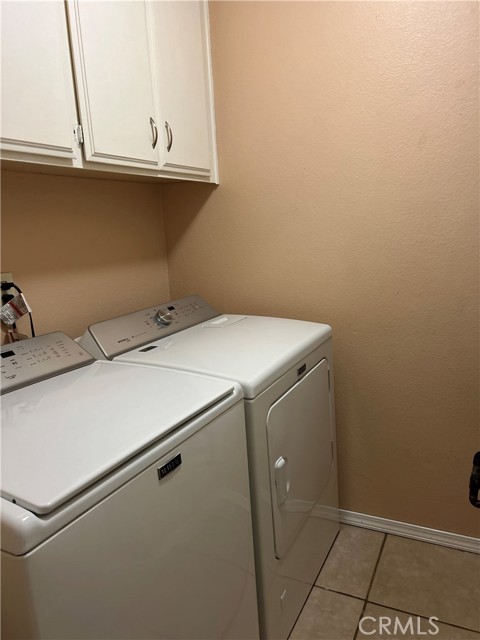 16041 Warmington Lane, Huntington Beach CA: https://media.crmls.org/medias/4dd8e18b-14f4-47fe-a502-e79df4aea683.jpg