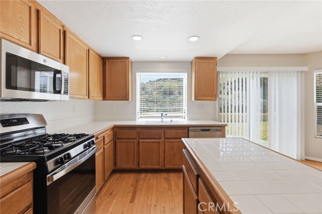 Detail Gallery Image 14 of 59 For 3152 Hampton, Palmdale,  CA 93551 - 3 Beds | 3 Baths