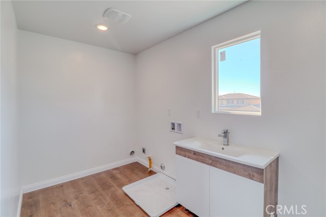 Detail Gallery Image 17 of 27 For 14424 Buvan Ct, Moreno Valley,  CA 92555 - 5 Beds | 3/1 Baths