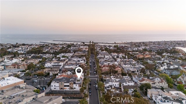 508 Goldenrod Avenue, Corona del Mar CA: https://media.crmls.org/medias/4dda8980-6de6-4822-84b8-43652a52d046.jpg