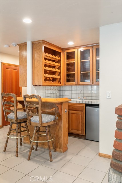 Detail Gallery Image 7 of 40 For 27442 Meadow Bay Dr, Lake Arrowhead,  CA 92352 - 4 Beds | 3/1 Baths
