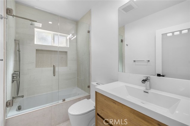 Detail Gallery Image 64 of 69 For 1504 N California, Burbank,  CA 91505 - – Beds | – Baths