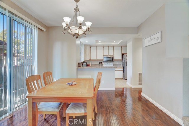 234 Gallery Way, Tustin CA: https://media.crmls.org/medias/4ddc69a4-512d-4195-b74d-b5d479b6b64a.jpg