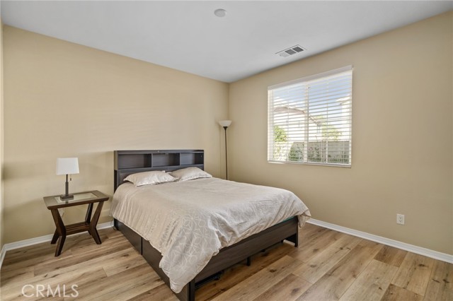 Detail Gallery Image 11 of 45 For 5073 Snowberry Dr, Fontana,  CA 92336 - 5 Beds | 4/1 Baths