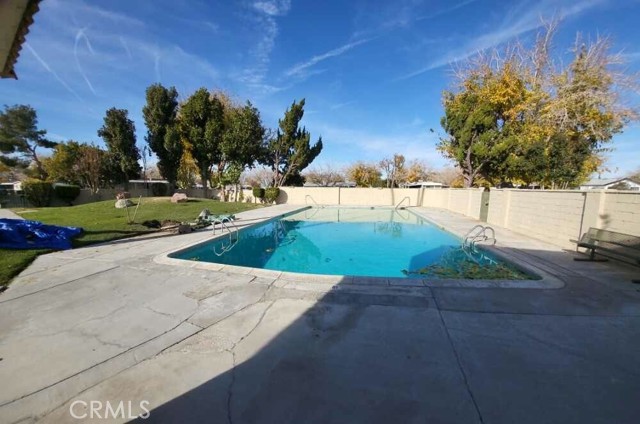 Detail Gallery Image 19 of 22 For 3524 E Ave R #109,  Palmdale,  CA 93550 - 4 Beds | 2 Baths